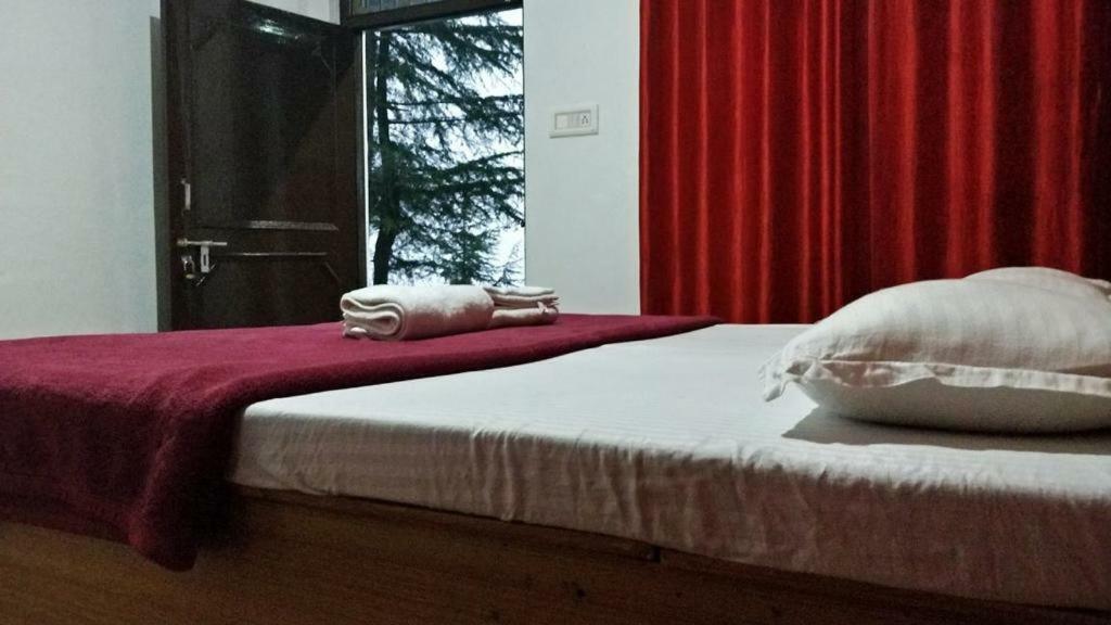 Mochila Youth Hostel Mcleod Ganj Dharamshala Exteriör bild